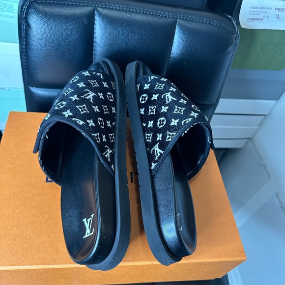 louis vuitton Miami Line Mule Monogram Sandals - Picture 6 of 12